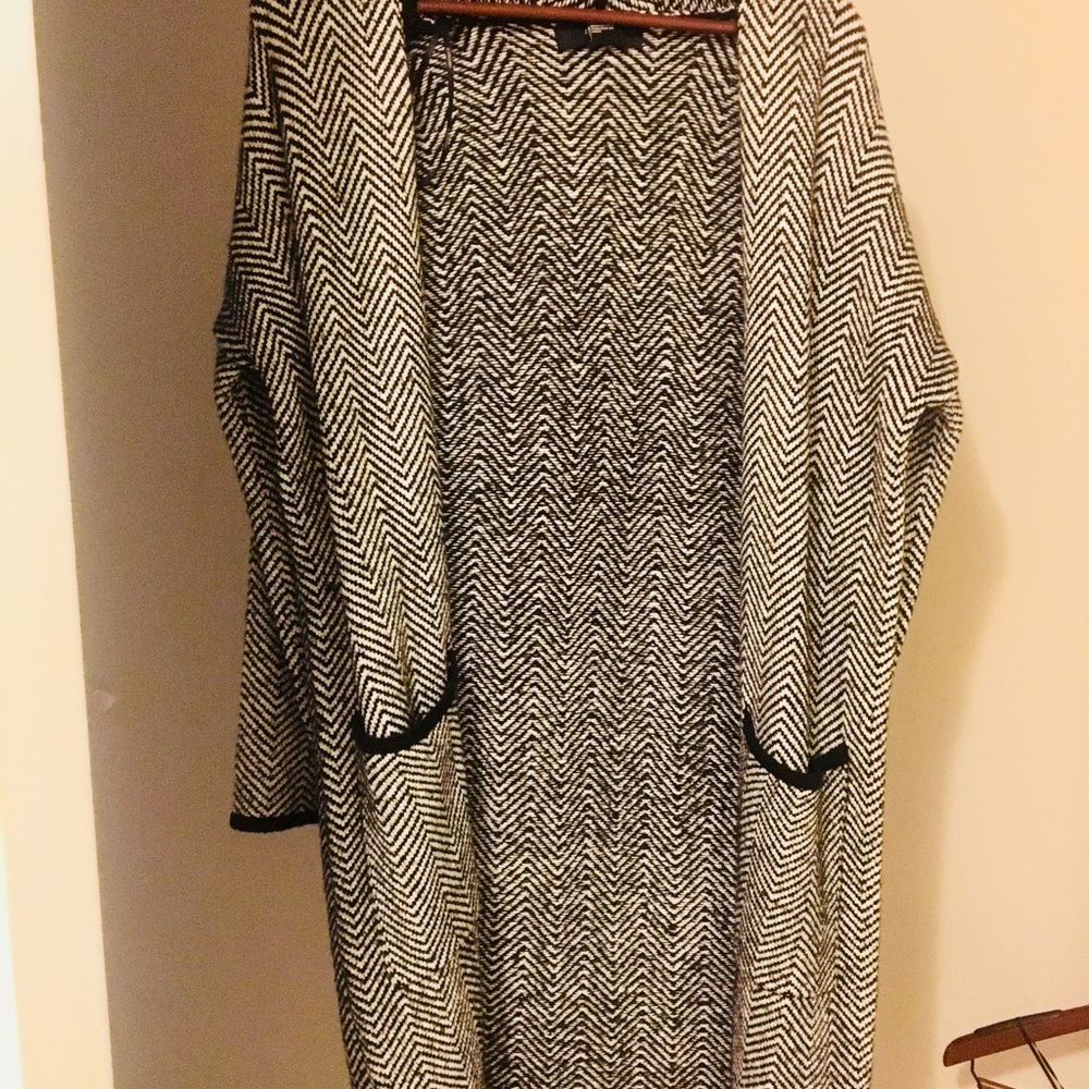 Women’s Black and White Patterned Coat